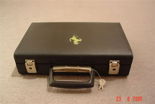 Toolkit variation 3 - briefcase
